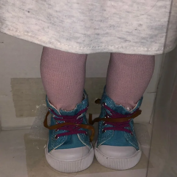 AMERICAN GIRL MIA Doll NEW - Picture 12 of 17